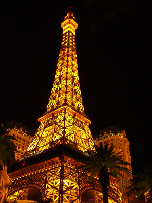 Nicht Paris -/> Las Vegas“ />></center><br />
<center><img decoding=