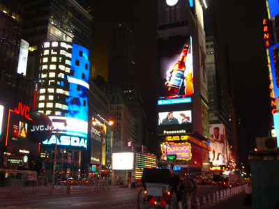 Times Square bei Nacht